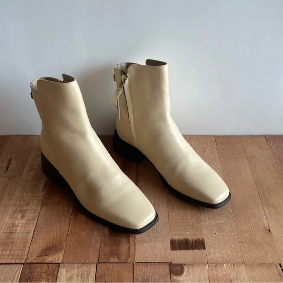 SAM EDELMAN THATCHER Elegant Cream Ankle Boots - Picture 2 of 9